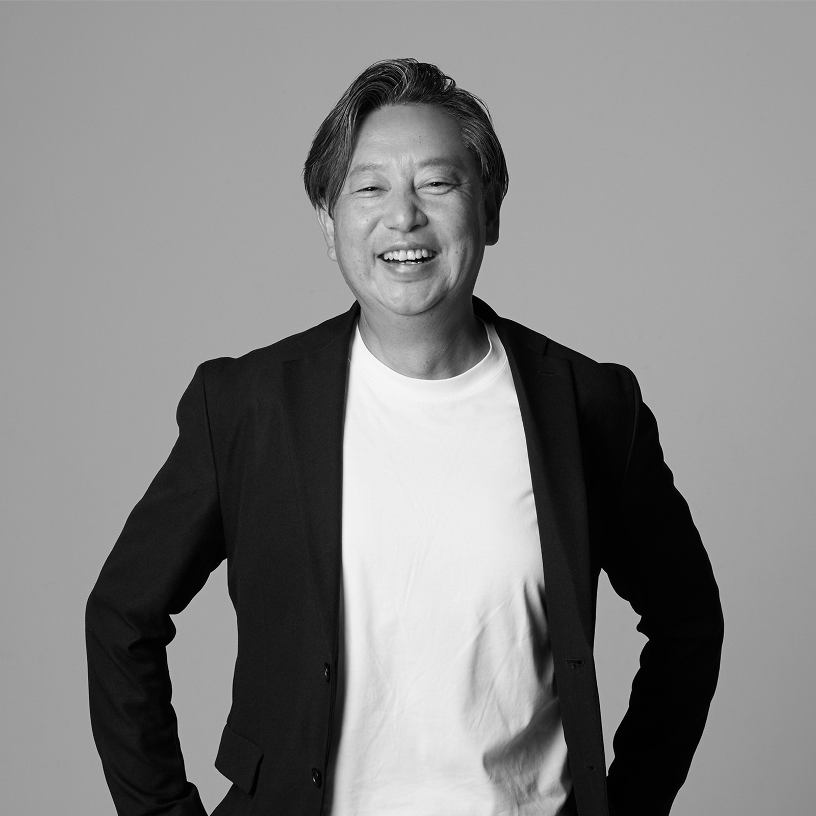 米広 靖